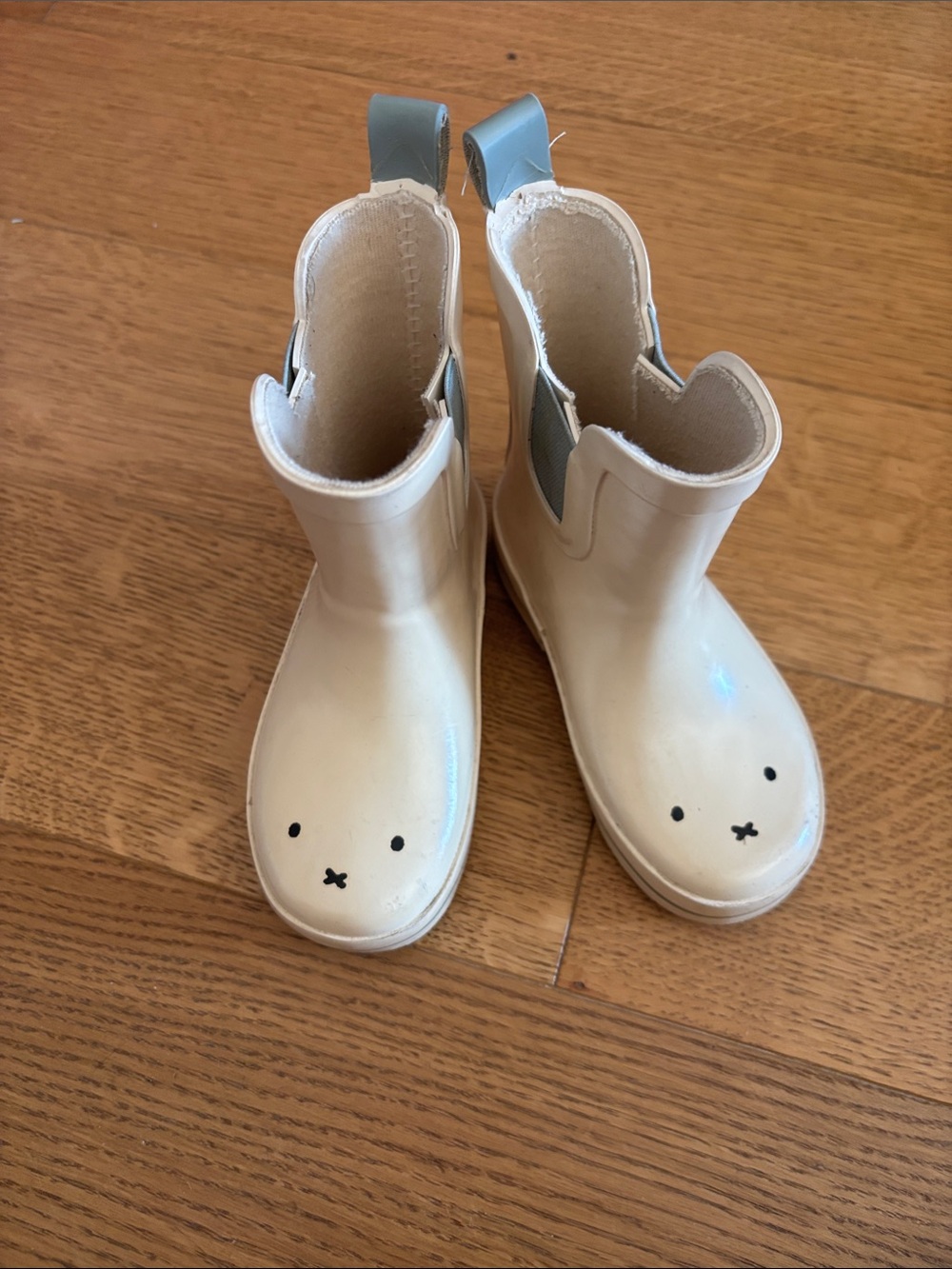 Miffy Kids Rain Boots with Cute Face Detail Rubber Size 24/ US 8